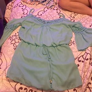 Never worn with tags still on it